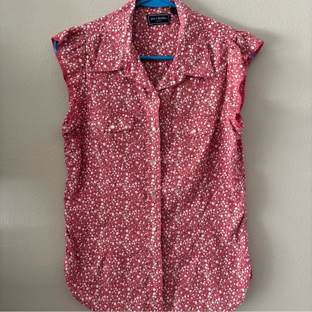 Bit & Bridle Pink Red Floral Sleeveless Button Down Shirt